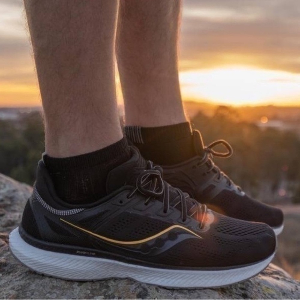 Saucony Running Shoes Black ViziGold Noir Size 8.5 - Picture 2 of 6